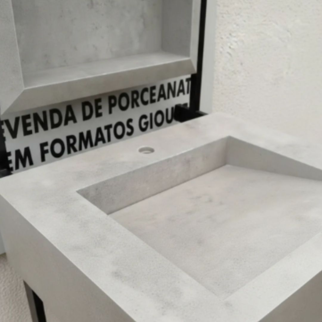 Cuba Esculpida 60x45x10 porcelanato Cinza Cimenticio - Acetinado - Com Rampa + Nicho borda diamante 0,60 x 0,40. - Image 2